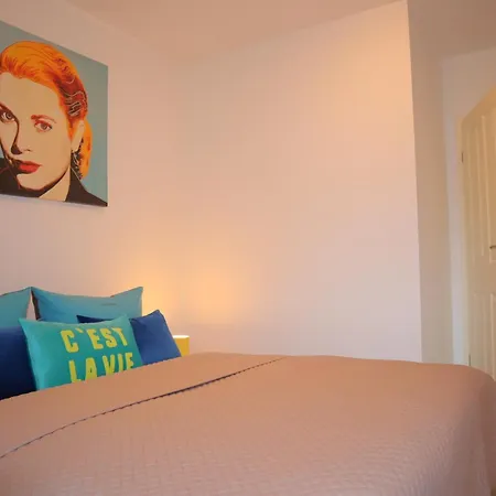 De Luettje Moeoev 別荘 *