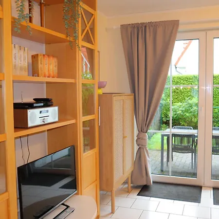 De Luettje Moeoev ドルム・ノイフェルト