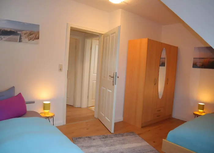 De Luettje Moeoev بيت للعطل