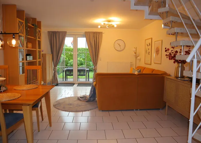 De Luettje Moeoev بيت للعطل *